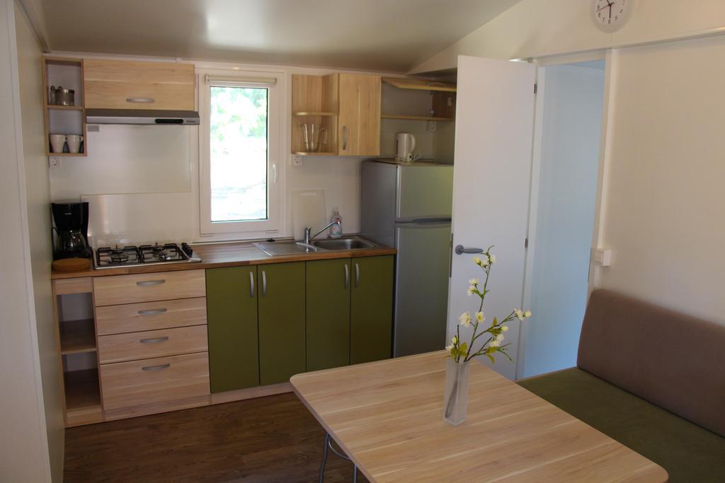 Mobile Homes Holiday Dream Baška Voda Extérieur photo