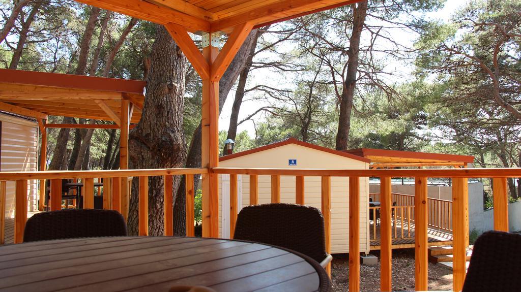 Mobile Homes Holiday Dream Baška Voda Extérieur photo